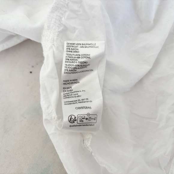 Anthropologie Maeve Babydoll Strawberry Embroidered Blouse - Picture 9 of 9